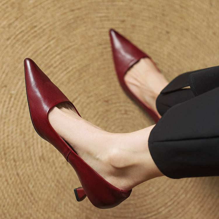 Chaussures à talons en cuir véritable de qualité Anok